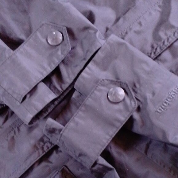 PATAGONIA WOMEN'S RAINCOAT - Picture 7 of 9